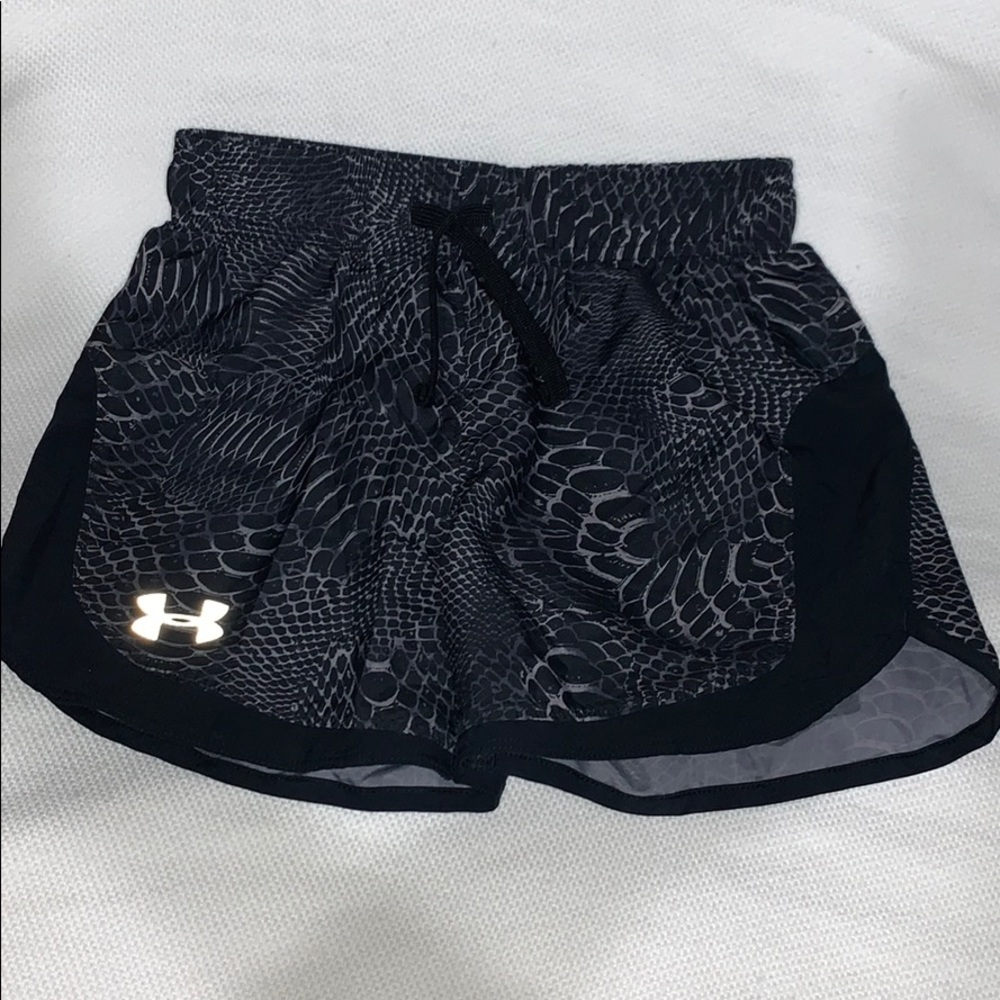 Running shorts - Picture 2 of 4